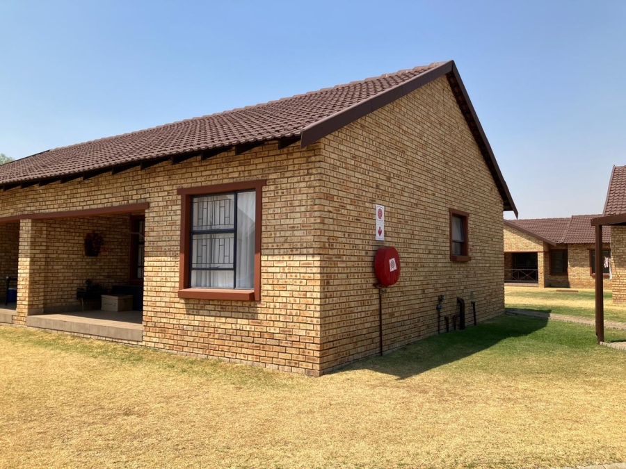 To Let 2 Bedroom Property for Rent in Riversdale Gauteng