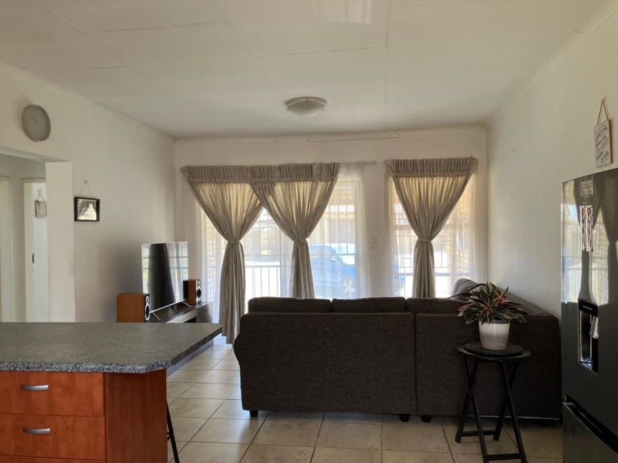 To Let 2 Bedroom Property for Rent in Riversdale Gauteng