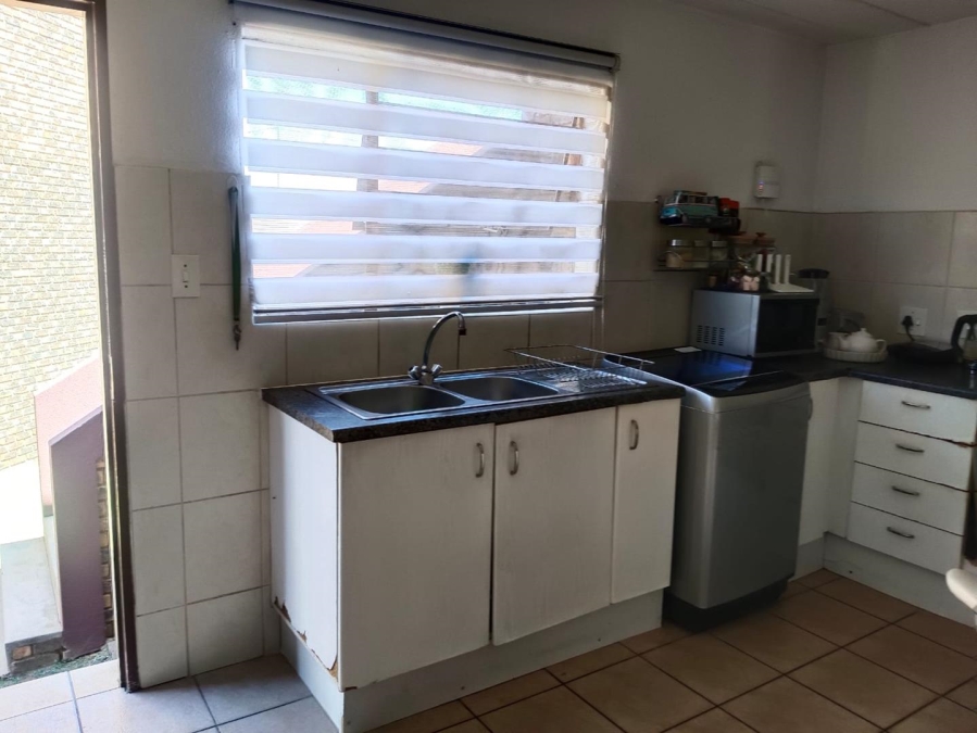 2 Bedroom Property for Sale in Liefde en Vrede Gauteng