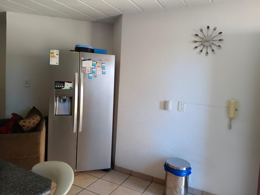 2 Bedroom Property for Sale in Liefde en Vrede Gauteng