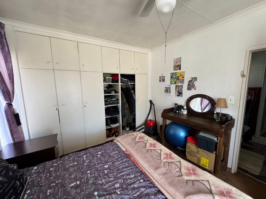 3 Bedroom Property for Sale in Brackendowns Gauteng