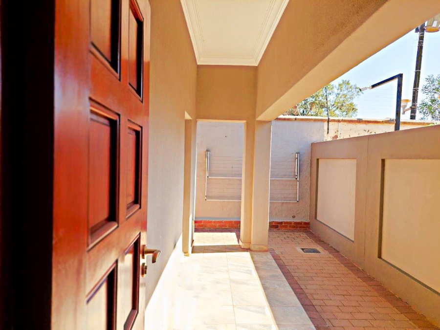 2 Bedroom Property for Sale in Olympus AH Gauteng