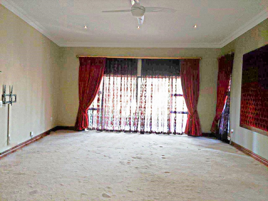 2 Bedroom Property for Sale in Olympus AH Gauteng