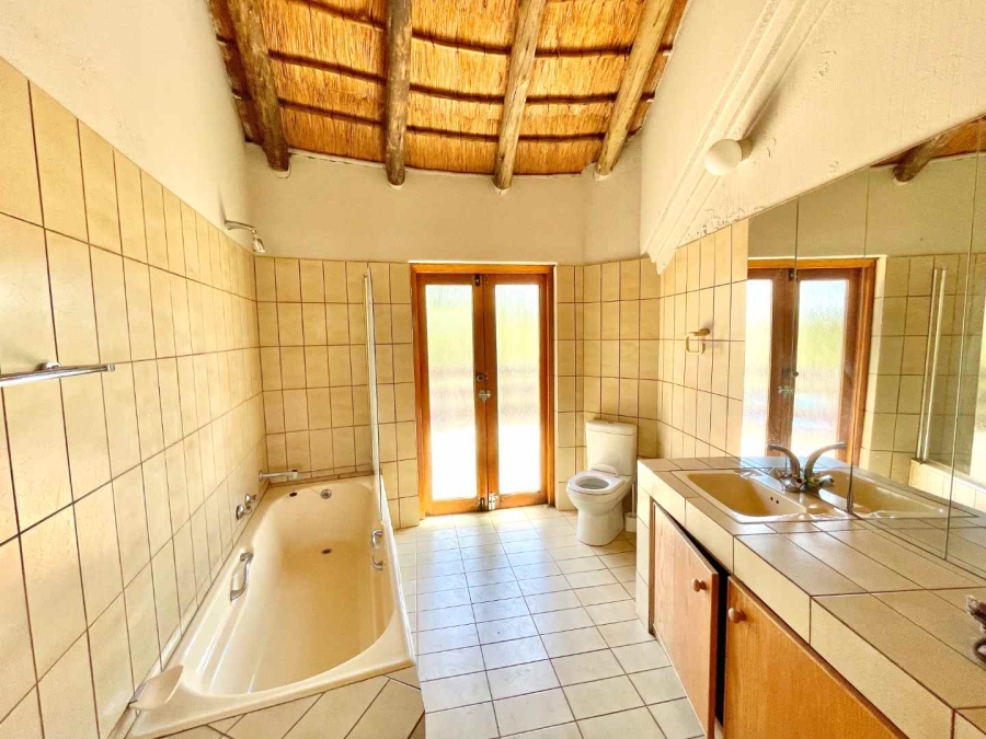 4 Bedroom Property for Sale in Equestria Gauteng