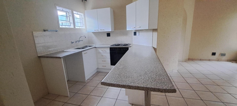 2 Bedroom Property for Sale in Bromhof Gauteng