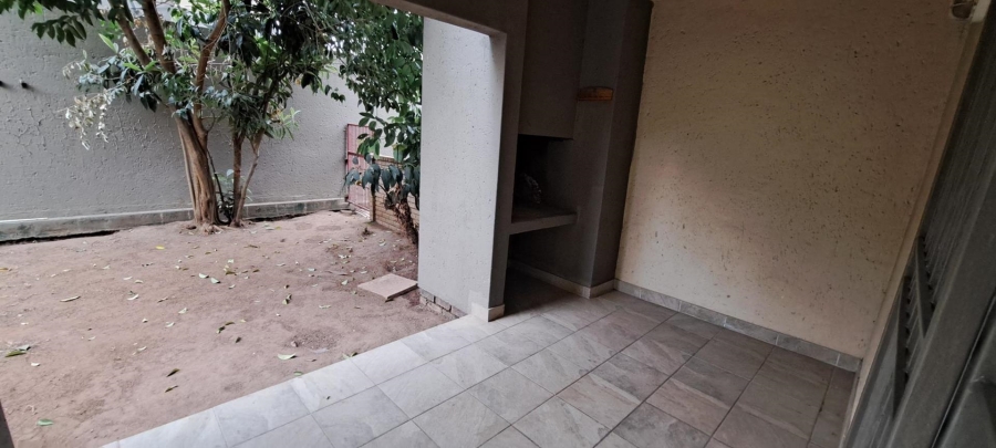 2 Bedroom Property for Sale in Bromhof Gauteng