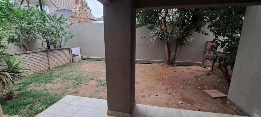 2 Bedroom Property for Sale in Bromhof Gauteng