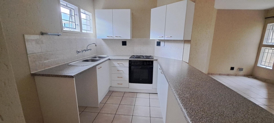 2 Bedroom Property for Sale in Bromhof Gauteng