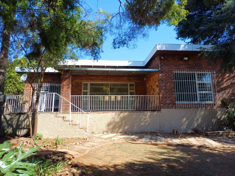 To Let 5 Bedroom Property for Rent in Ruimsig Gauteng