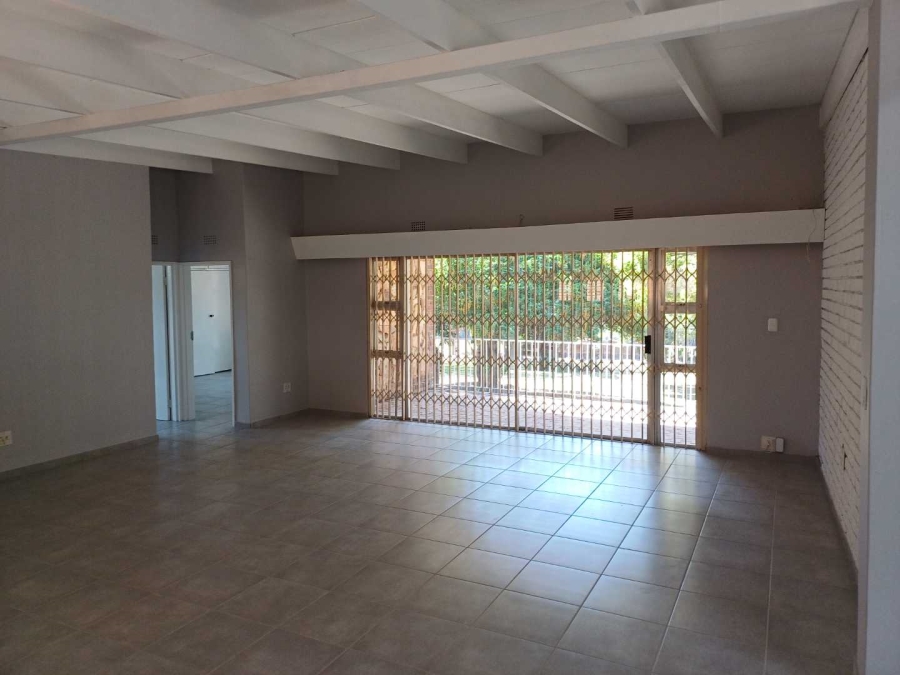 To Let 5 Bedroom Property for Rent in Ruimsig Gauteng