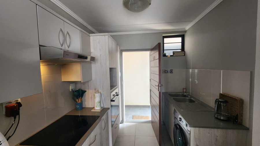 2 Bedroom Property for Sale in Amberfield Gauteng