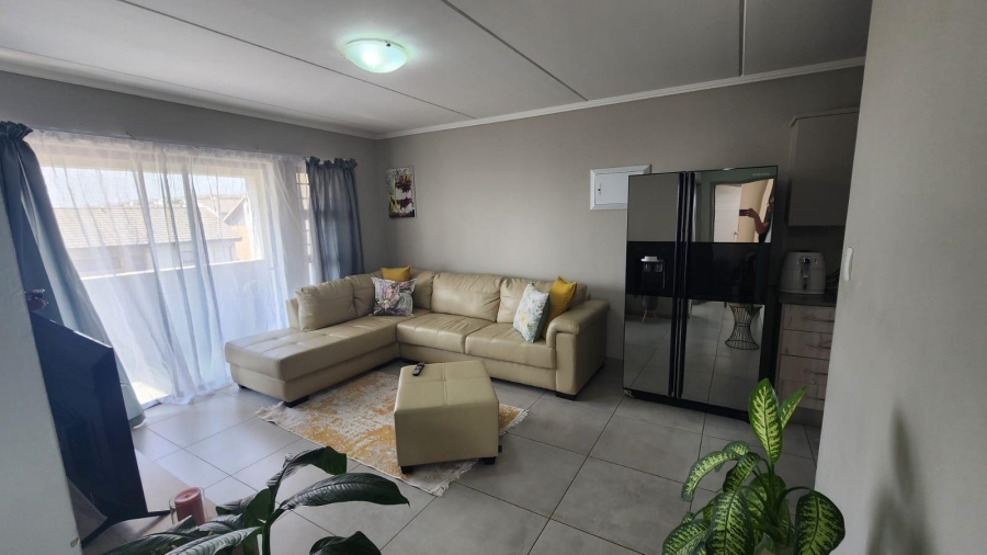 2 Bedroom Property for Sale in Amberfield Gauteng