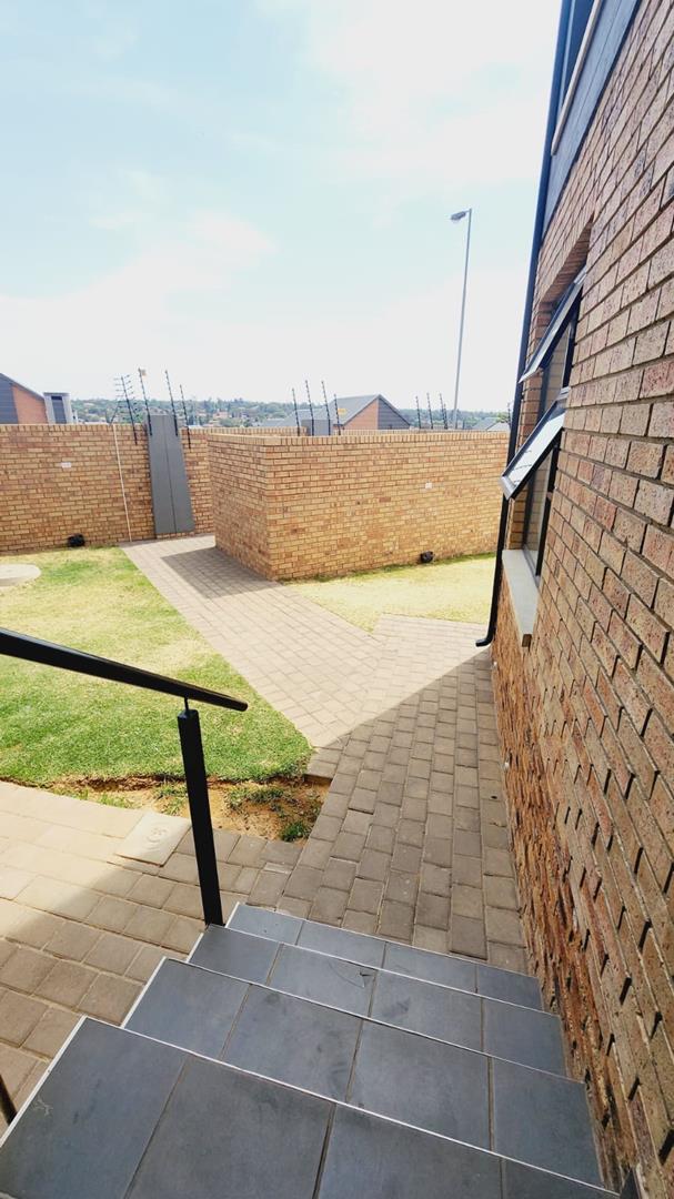 2 Bedroom Property for Sale in Amberfield Gauteng