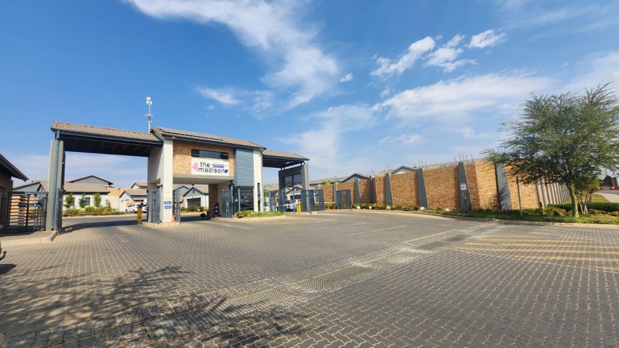 2 Bedroom Property for Sale in Amberfield Gauteng