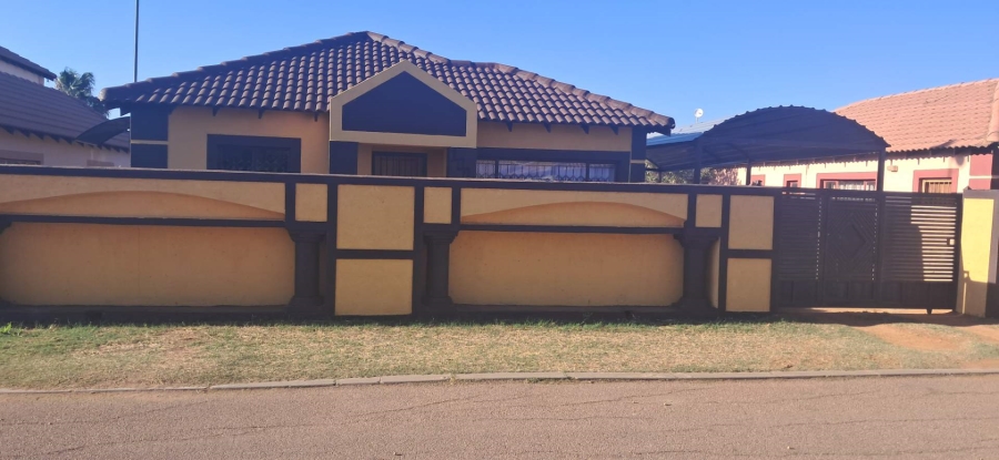 3 Bedroom Property for Sale in Nkwe Estate Gauteng