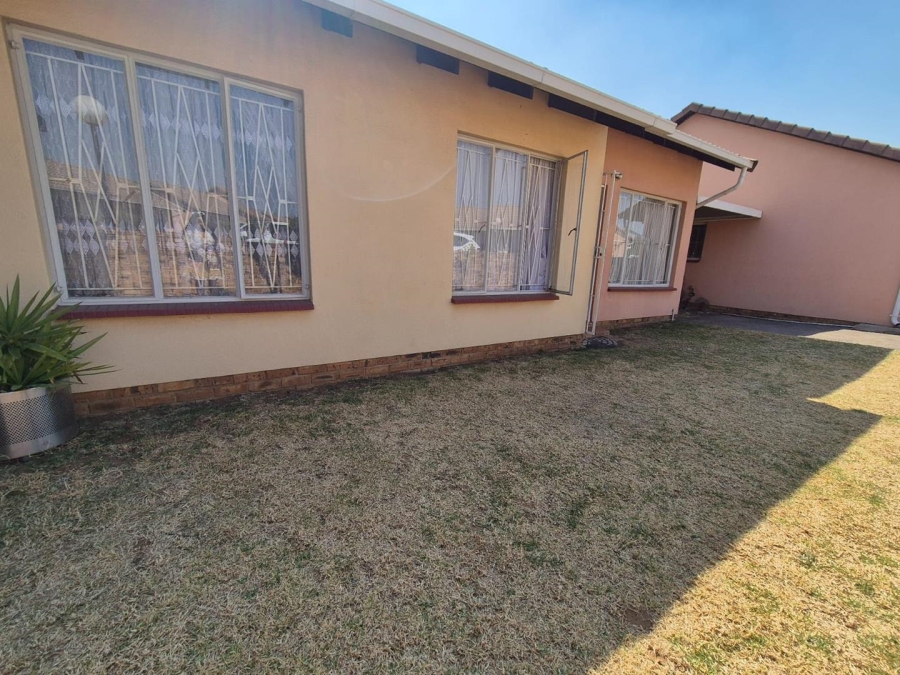 3 Bedroom Property for Sale in Ormonde Gauteng