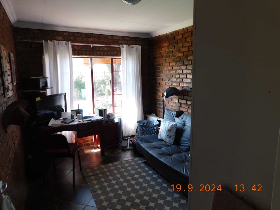 9 Bedroom Property for Sale in Swacina Park A H Gauteng