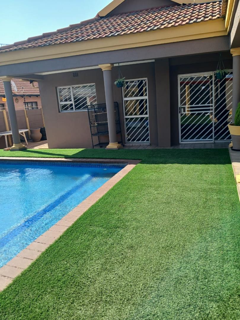 3 Bedroom Property for Sale in Ennerdale Ext 5 Gauteng