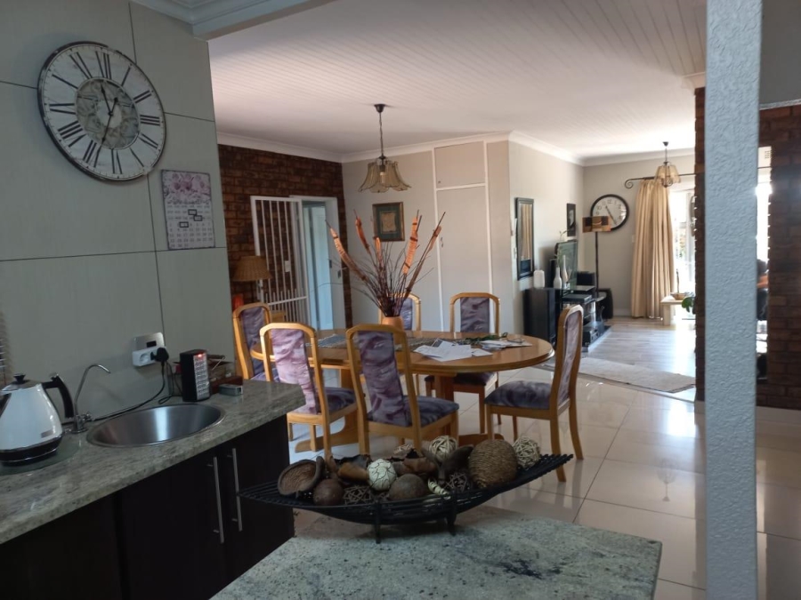 4 Bedroom Property for Sale in Sunward Park Gauteng