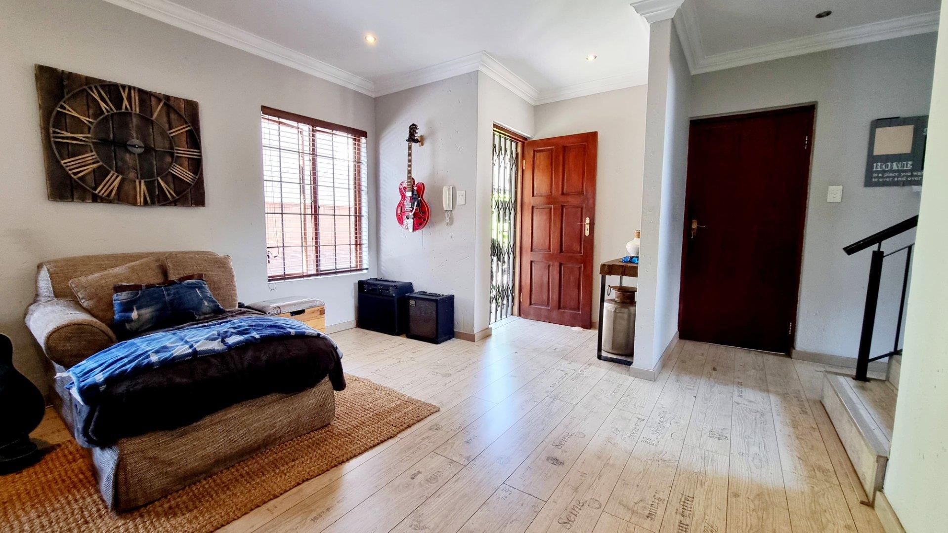 3 Bedroom Property for Sale in New Redruth Gauteng