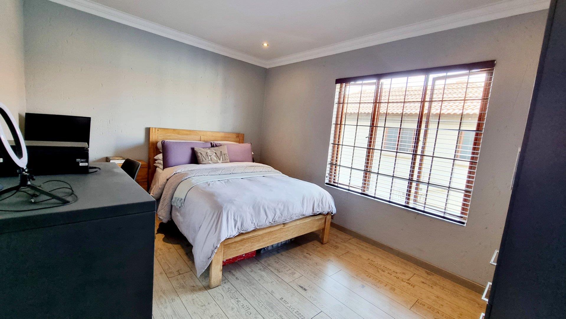 3 Bedroom Property for Sale in New Redruth Gauteng