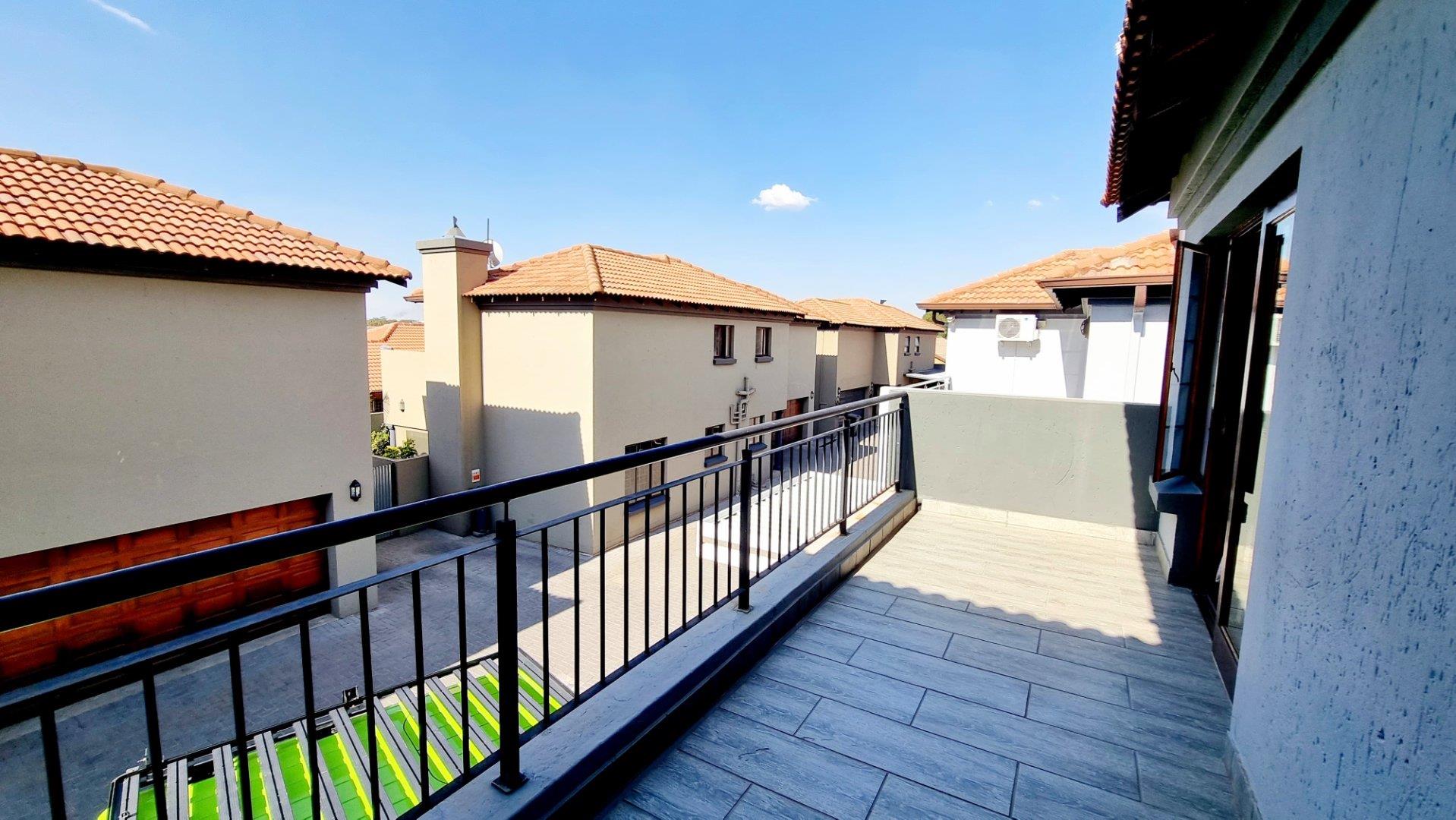 3 Bedroom Property for Sale in New Redruth Gauteng