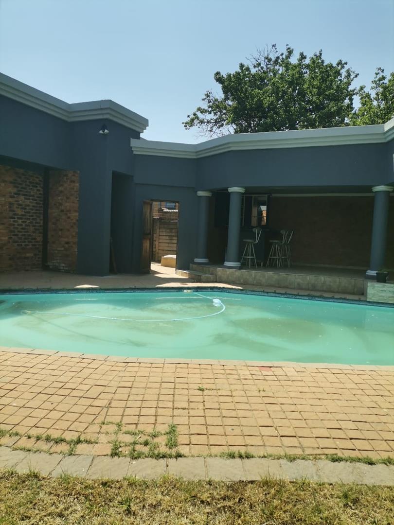 3 Bedroom Property for Sale in Sunward Park Gauteng