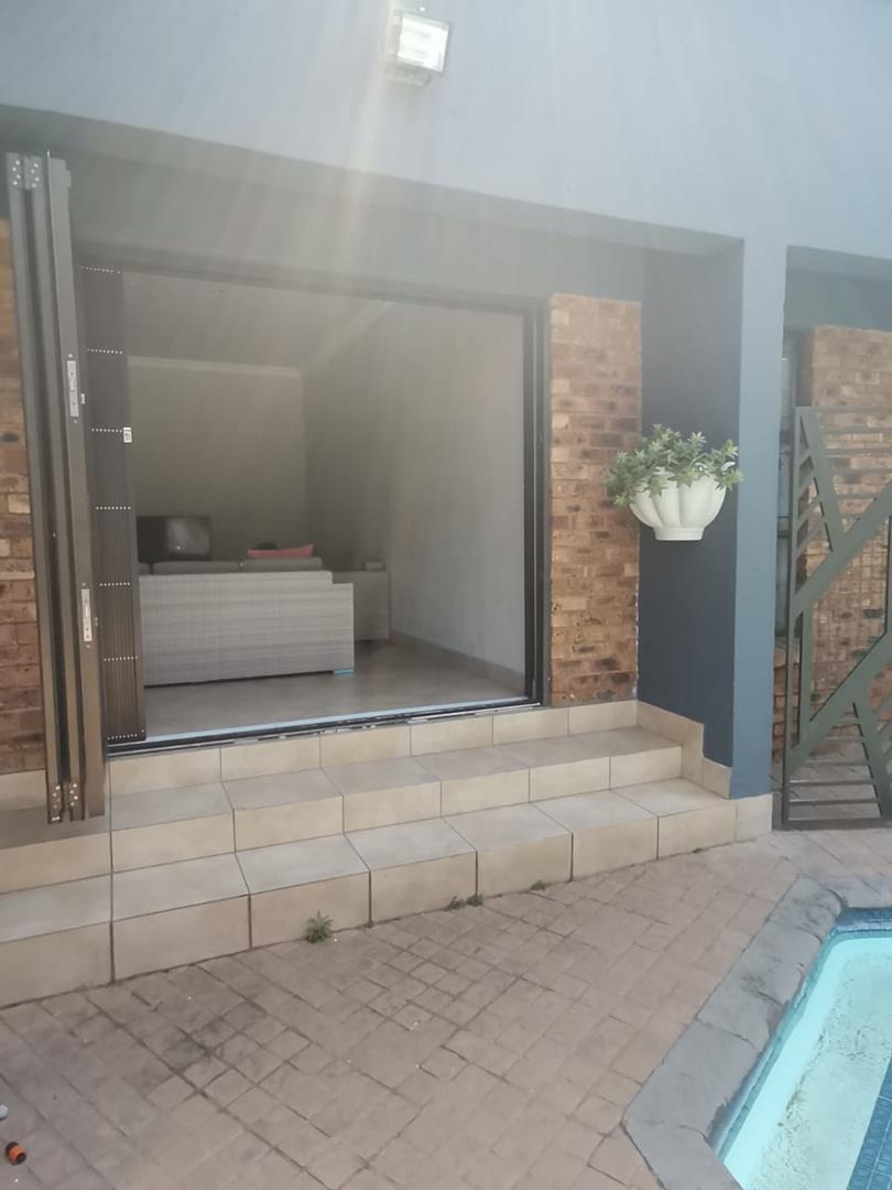 3 Bedroom Property for Sale in Sunward Park Gauteng