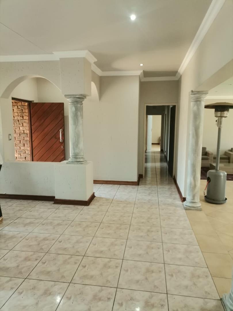 3 Bedroom Property for Sale in Sunward Park Gauteng