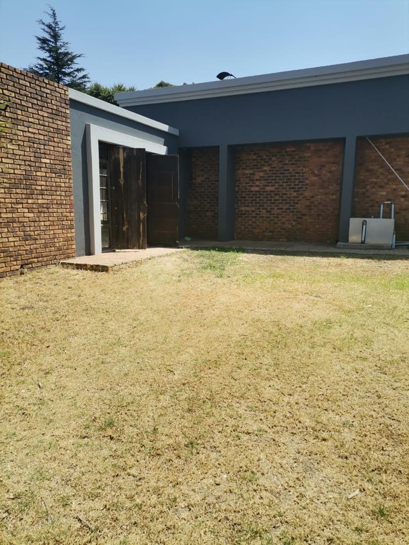 3 Bedroom Property for Sale in Sunward Park Gauteng