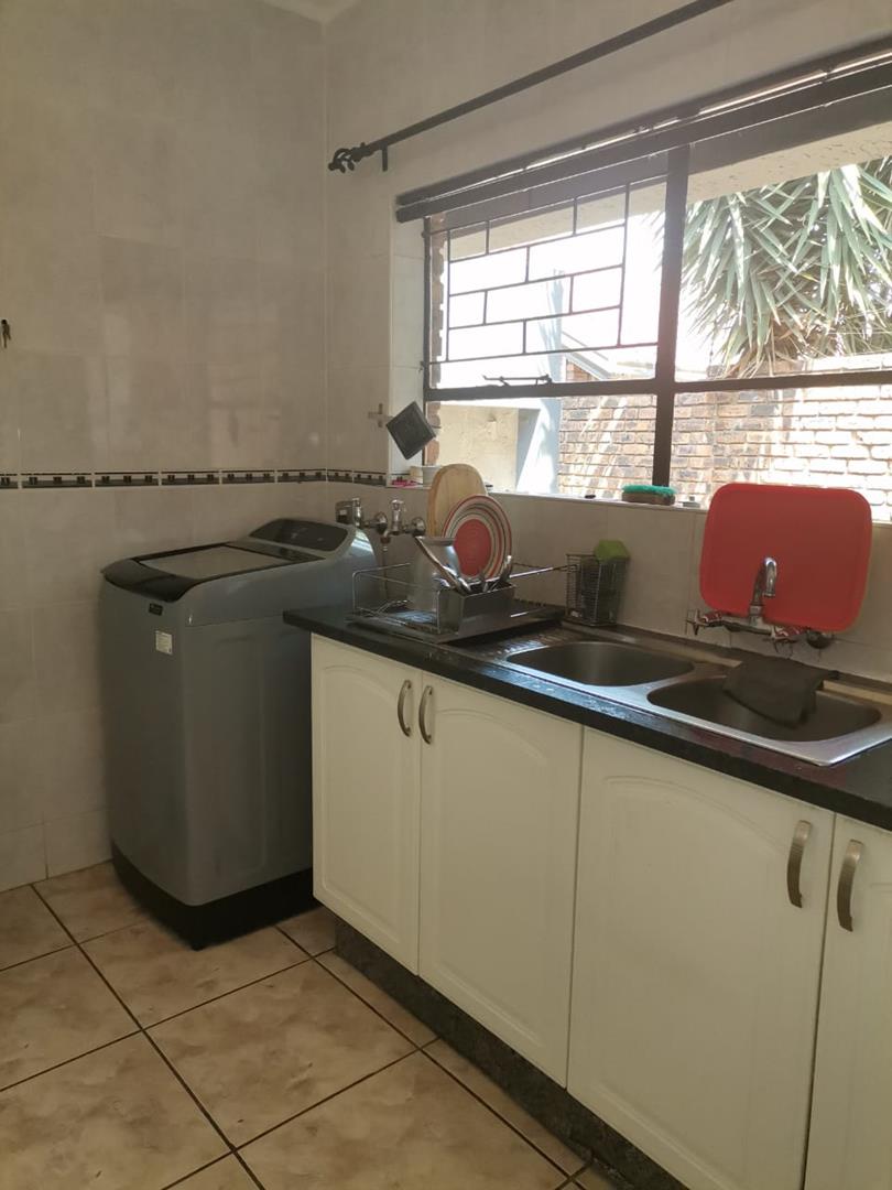 3 Bedroom Property for Sale in Sunward Park Gauteng