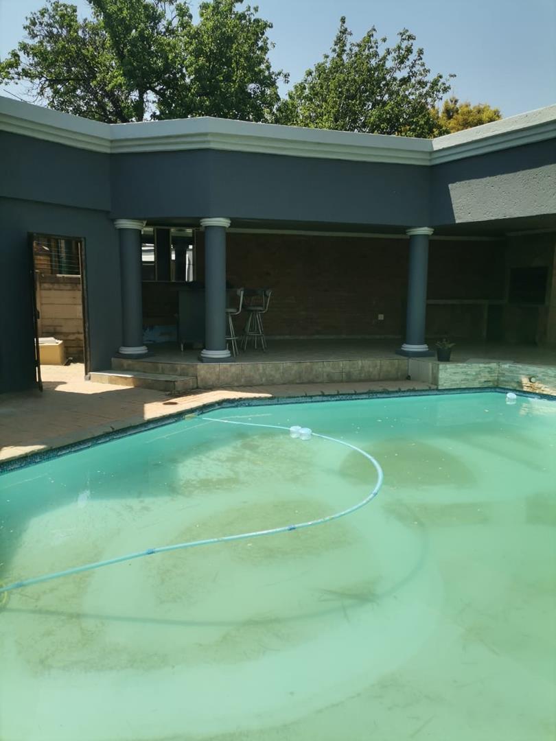 3 Bedroom Property for Sale in Sunward Park Gauteng