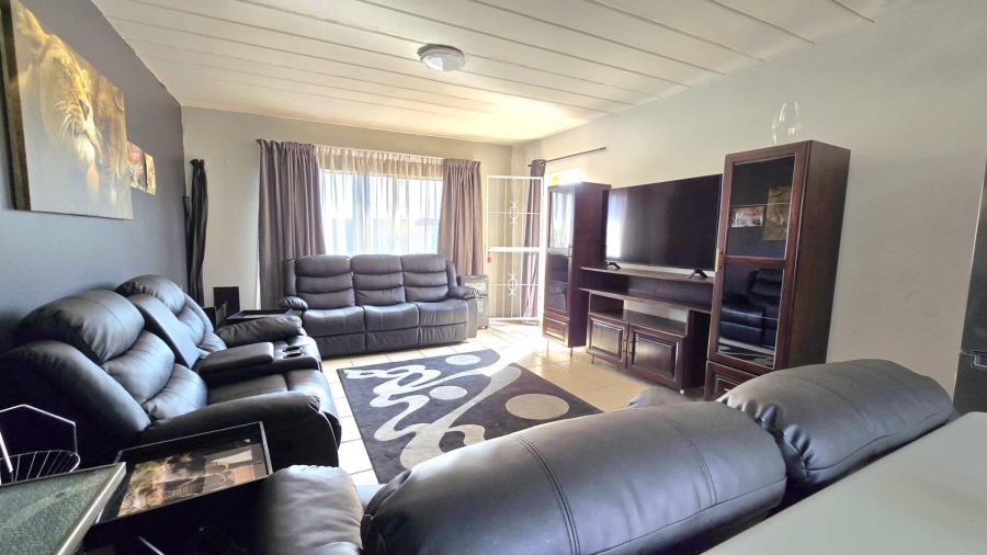 2 Bedroom Property for Sale in Randhart Gauteng