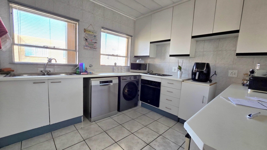 2 Bedroom Property for Sale in Randhart Gauteng