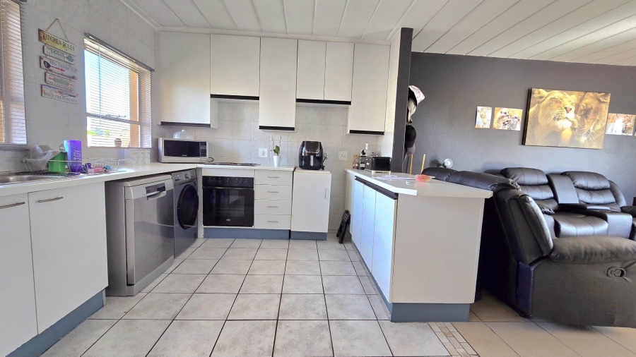 2 Bedroom Property for Sale in Randhart Gauteng