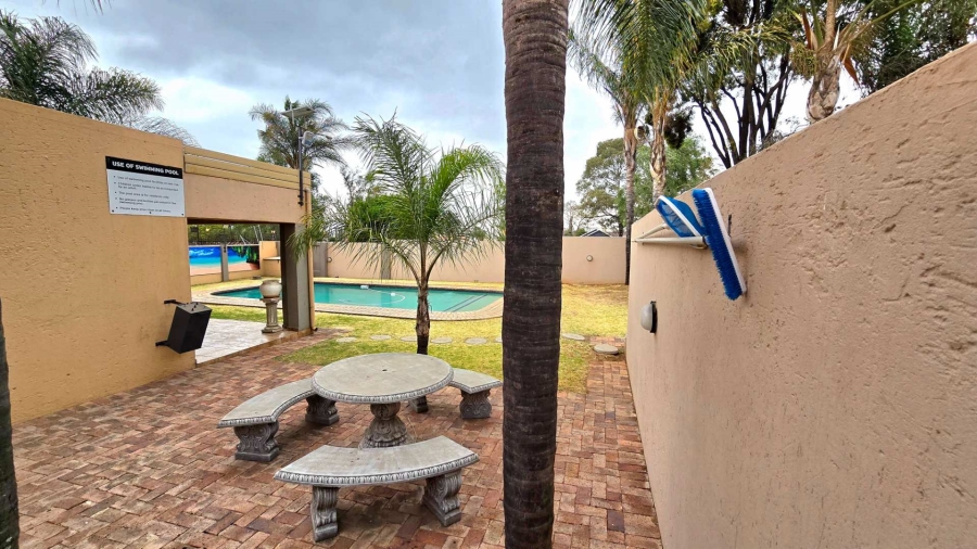 2 Bedroom Property for Sale in Randhart Gauteng