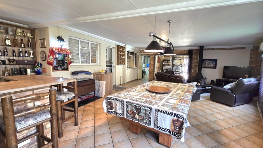 4 Bedroom Property for Sale in Brackenhurst Gauteng