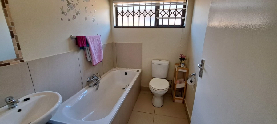 3 Bedroom Property for Sale in Comet Gauteng