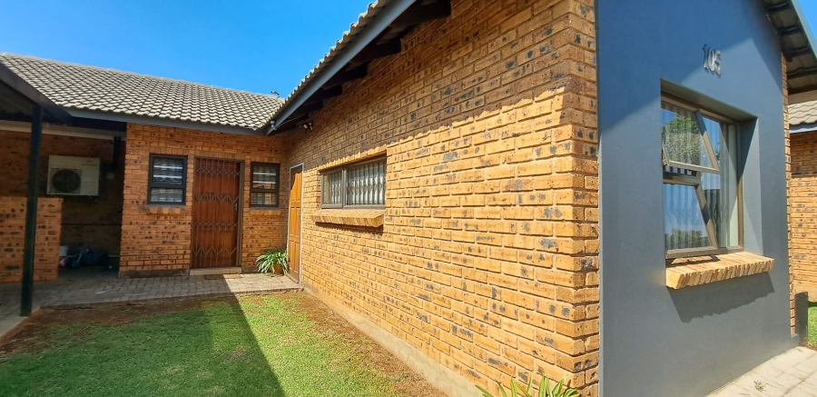 3 Bedroom Property for Sale in Comet Gauteng