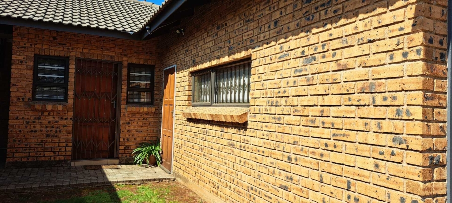 3 Bedroom Property for Sale in Comet Gauteng