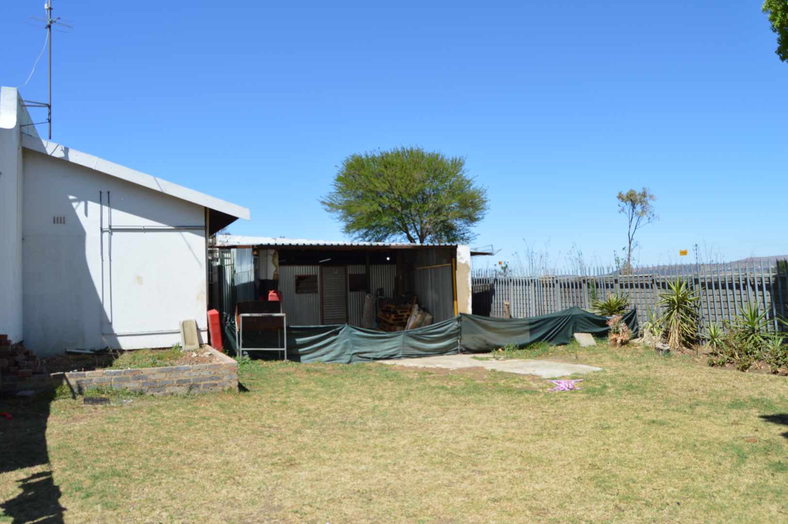 3 Bedroom Property for Sale in Brackendowns Gauteng