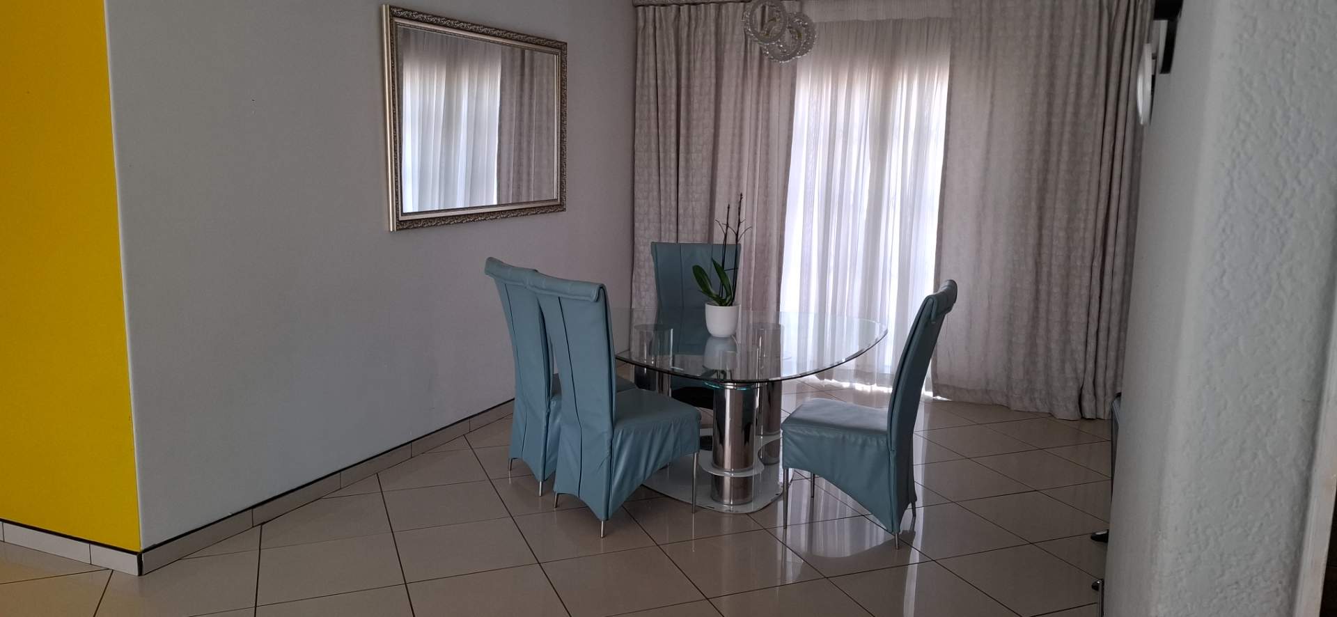 To Let 4 Bedroom Property for Rent in Tulisa Park Gauteng