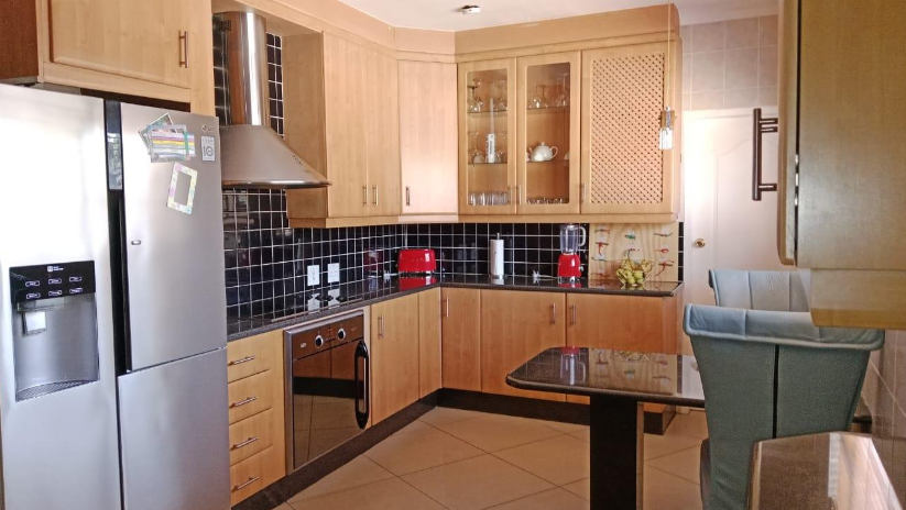 To Let 4 Bedroom Property for Rent in Tulisa Park Gauteng