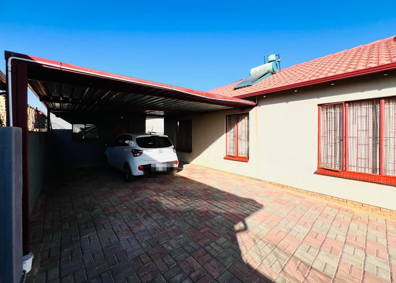 3 Bedroom Property for Sale in Soshanguve VV Gauteng