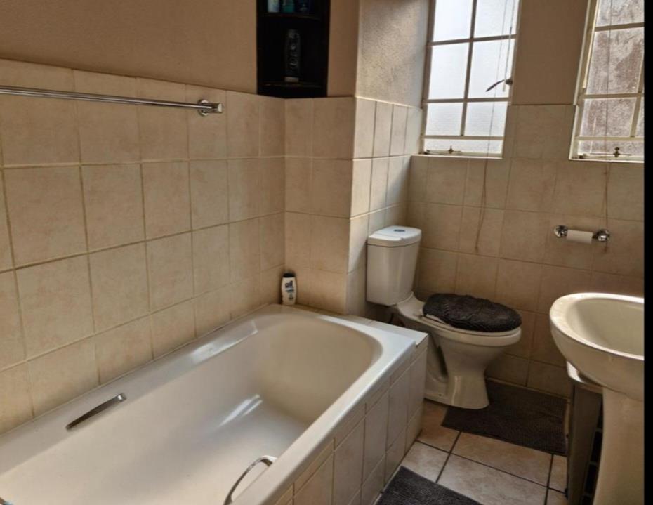 3 Bedroom Property for Sale in Six Fountains Residential Estate Gauteng