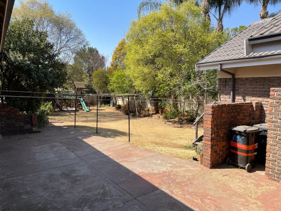 3 Bedroom Property for Sale in Die Wilgers Gauteng