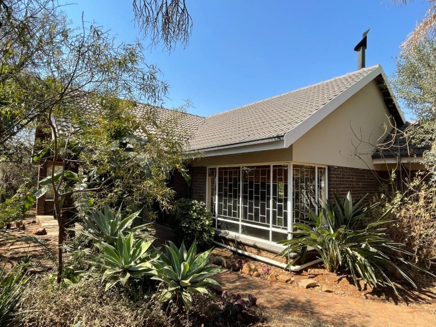 3 Bedroom Property for Sale in Die Wilgers Gauteng