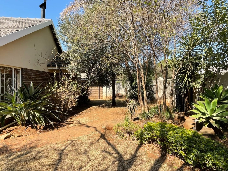 3 Bedroom Property for Sale in Die Wilgers Gauteng