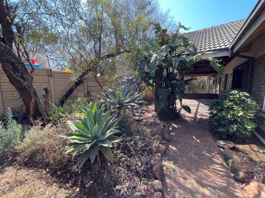 3 Bedroom Property for Sale in Die Wilgers Gauteng