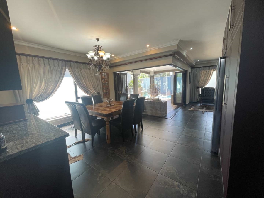 6 Bedroom Property for Sale in Sunward Park Gauteng